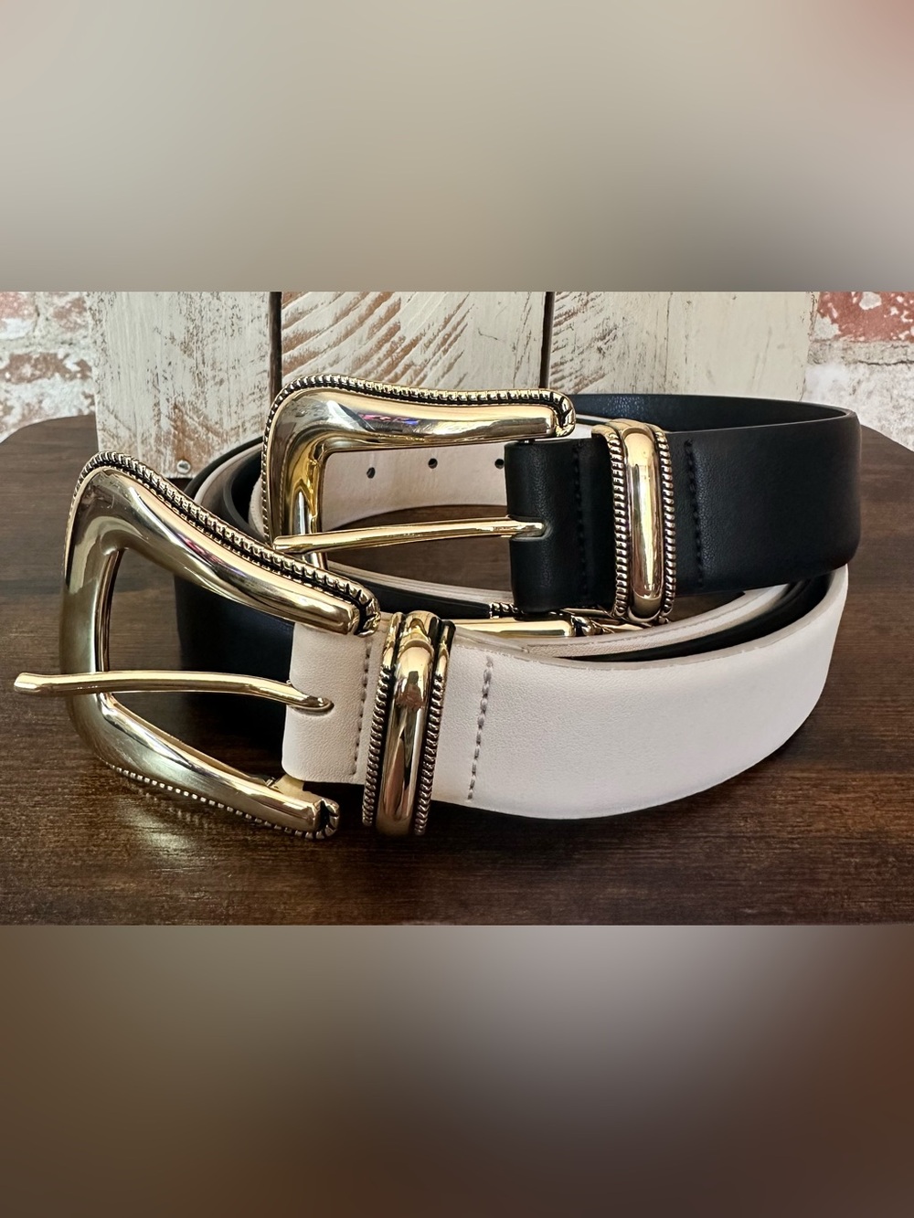 NWT Citrusy Boutique Black & White Western Belt 2-Pack Gold Hardware Size M/L